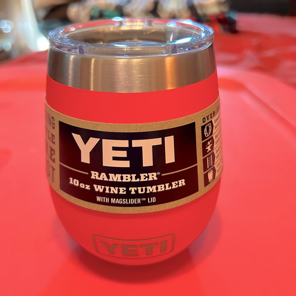 Yeti Rambler 10oz wine Tumbler with Magslider. Bimini Pink. NWT